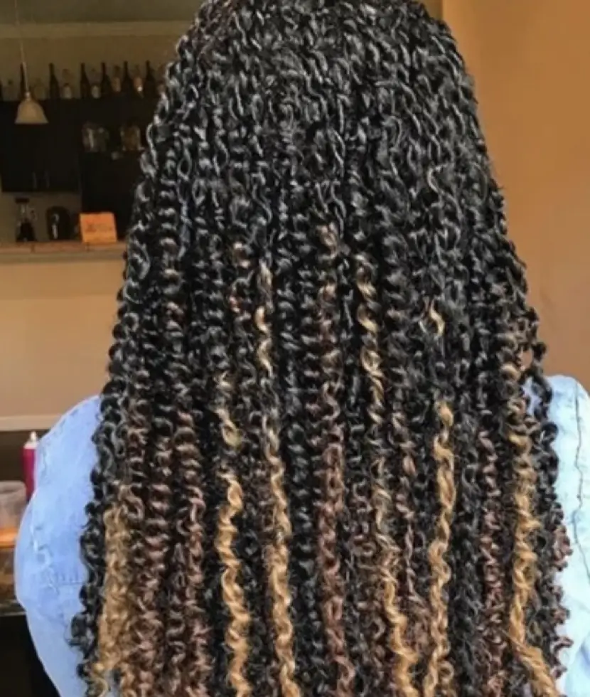 Passion Twist Curls at the Ends
